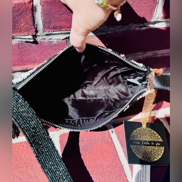 Viral Beaded Leopard Shoulder Bag – Glam Statement Purse - Picture 8 of 12